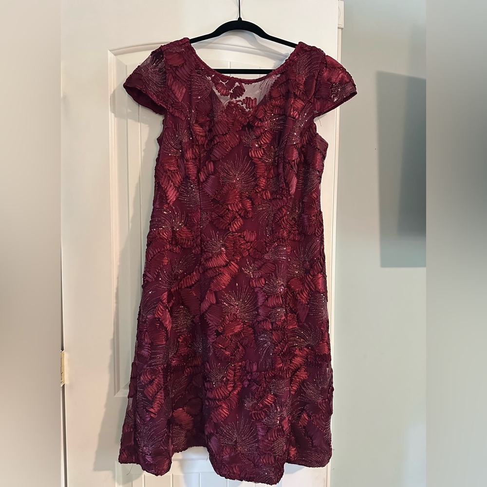 Sequined Burgundy Lace Midi Cocktail Dress